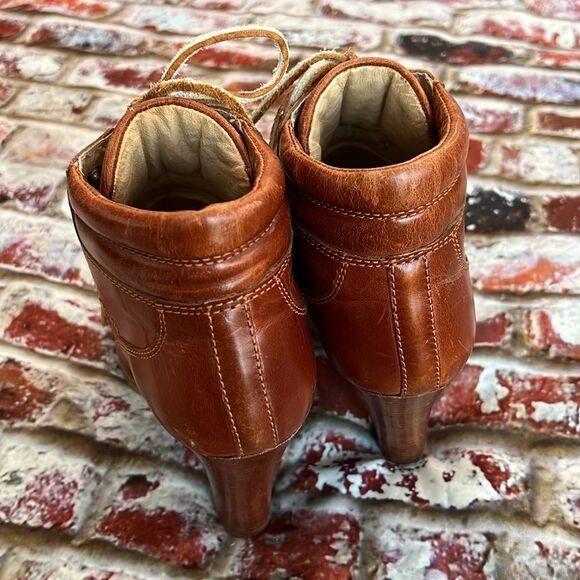 Michael Kors distressed brown leather ankle boots with raw leather tie - Picture 7 of 9
